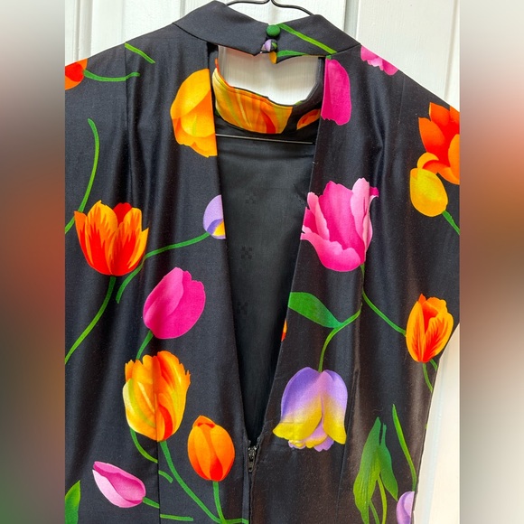 Rare vintage AJBari floral dress. Layered petals form hem. Mandarin collar. 10. - Picture 6 of 6